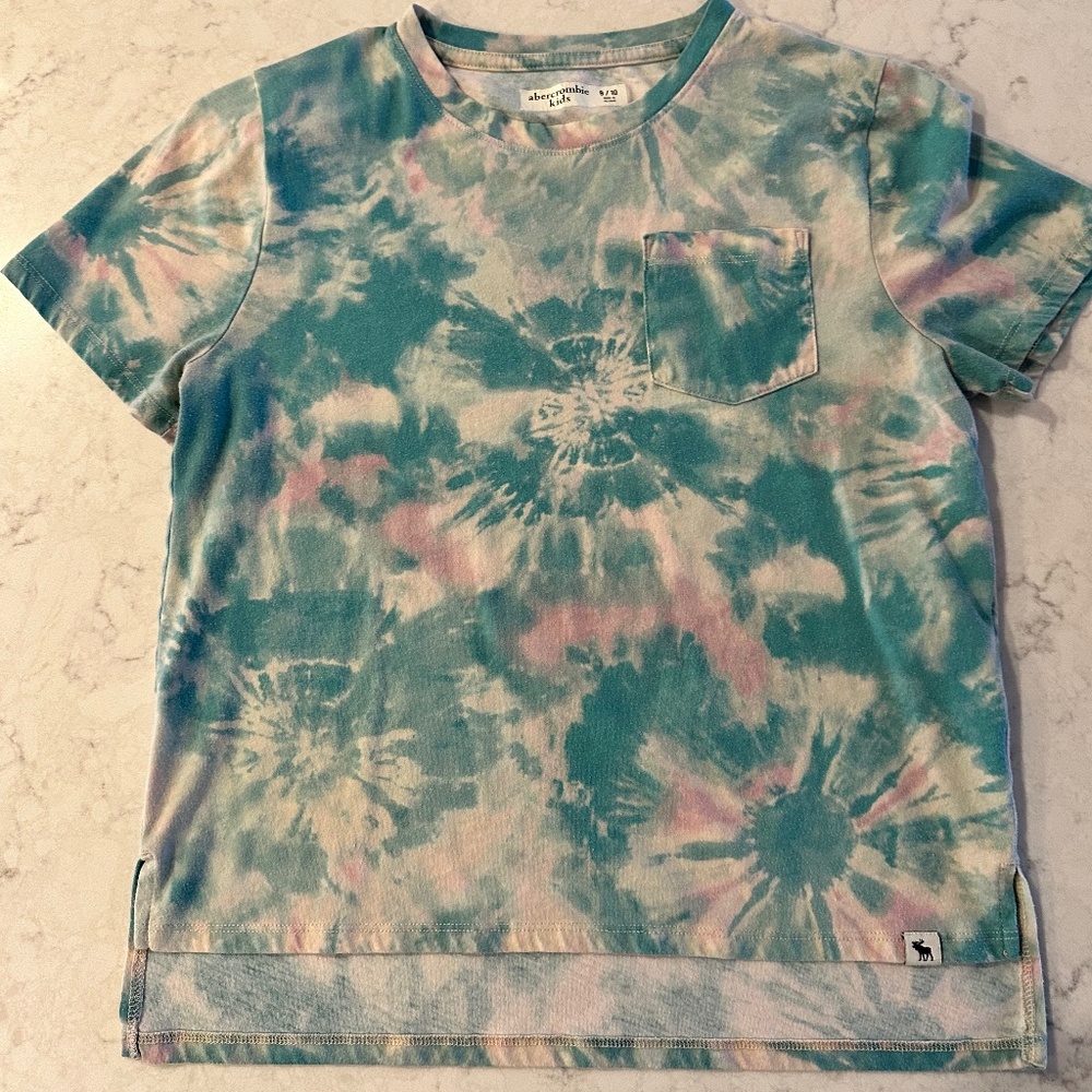 abercrombie kids - t-shirt, size 9/10, tie dye, EXCELLENT condition!